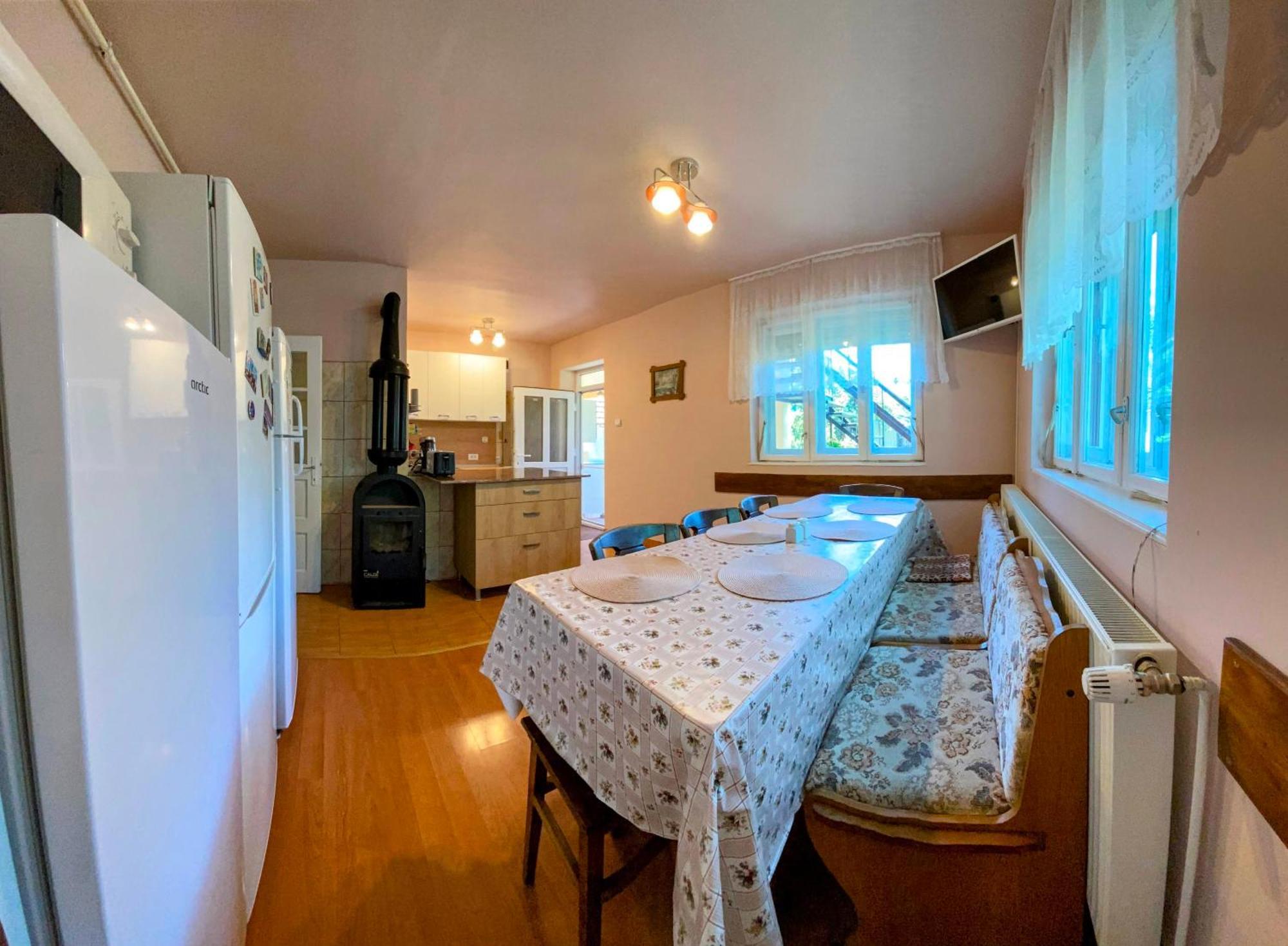 Hotel Casa Popa Cîrţişoara Esterno foto